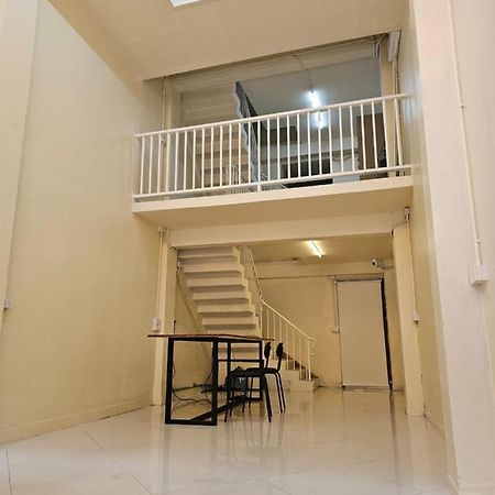 Luca Hostel Бангкок Екстер'єр фото